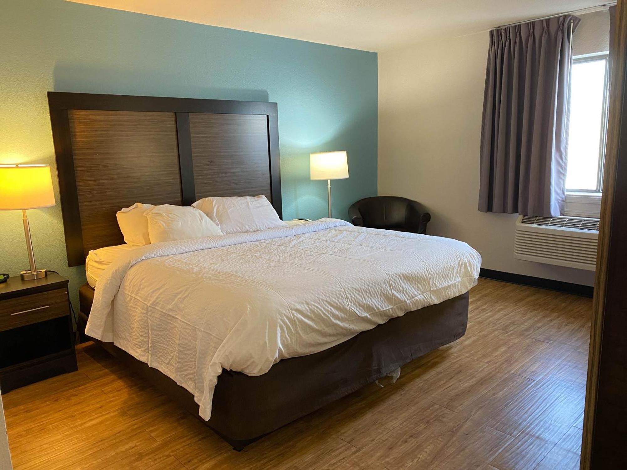 Motel 6 Ланкастер Экстерьер фото